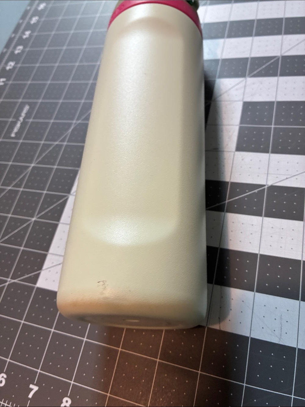 Owalo green & Pink Insulated Travel Bottle - Picture 3 of 13